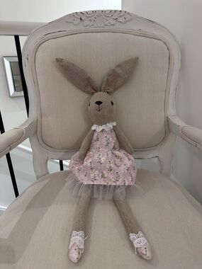 NWT Large Beige Shabby Chic Decor Bunny Plush with Pink Floral Lace Daisy Dress
